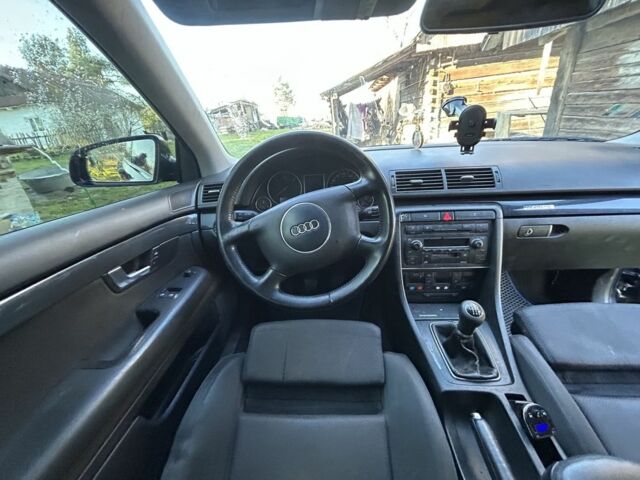Синий Ауди А4, объемом двигателя 2.5 л и пробегом 300 тыс. км за 4300 $, фото 3 на Automoto.ua