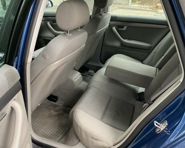 Синий Ауди А4, объемом двигателя 2 л и пробегом 400 тыс. км за 3150 $, фото 5 на Automoto.ua