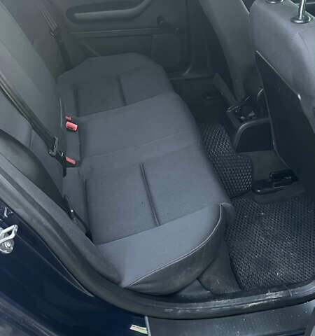 Синій Ауді А4, об'ємом двигуна 2.5 л та пробігом 364 тис. км за 5100 $, фото 6 на Automoto.ua