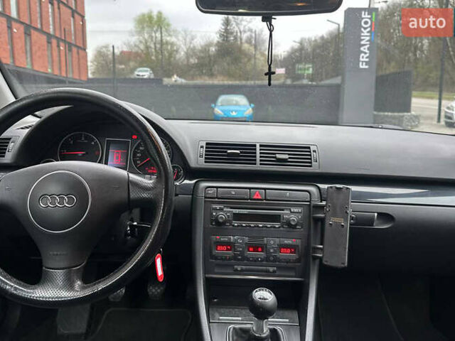 Синий Ауди А4, объемом двигателя 2.5 л и пробегом 294 тыс. км за 5400 $, фото 10 на Automoto.ua