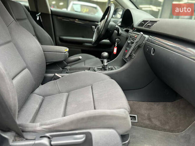 Синий Ауди А4, объемом двигателя 2.5 л и пробегом 294 тыс. км за 5400 $, фото 12 на Automoto.ua