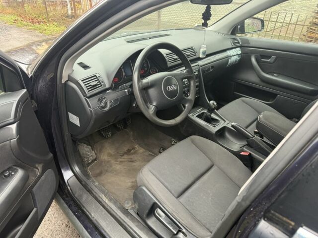 Синий Ауди А4, объемом двигателя 1.9 л и пробегом 300 тыс. км за 2500 $, фото 5 на Automoto.ua