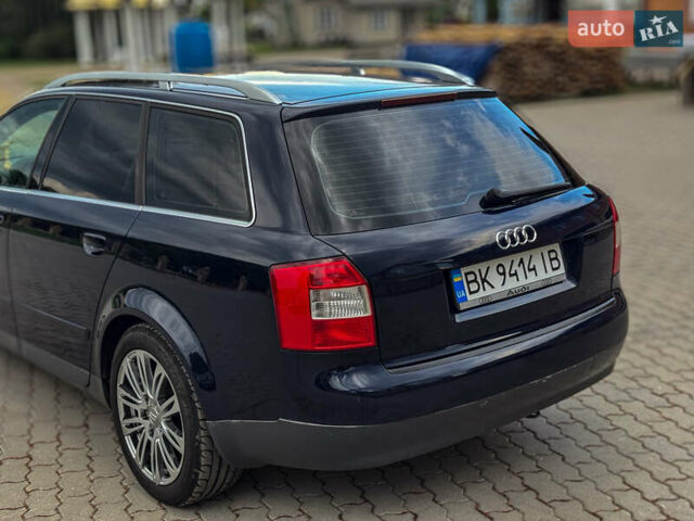 Синий Ауди А4, объемом двигателя 2.5 л и пробегом 335 тыс. км за 5950 $, фото 34 на Automoto.ua