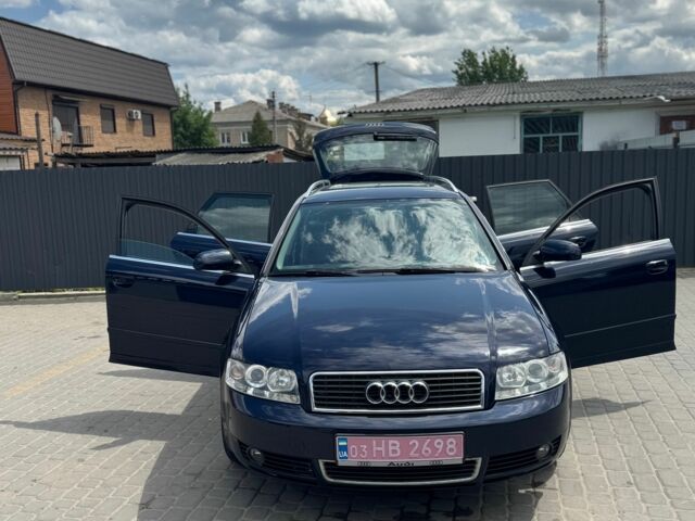 Синий Ауди А4, объемом двигателя 2 л и пробегом 280 тыс. км за 5300 $, фото 2 на Automoto.ua