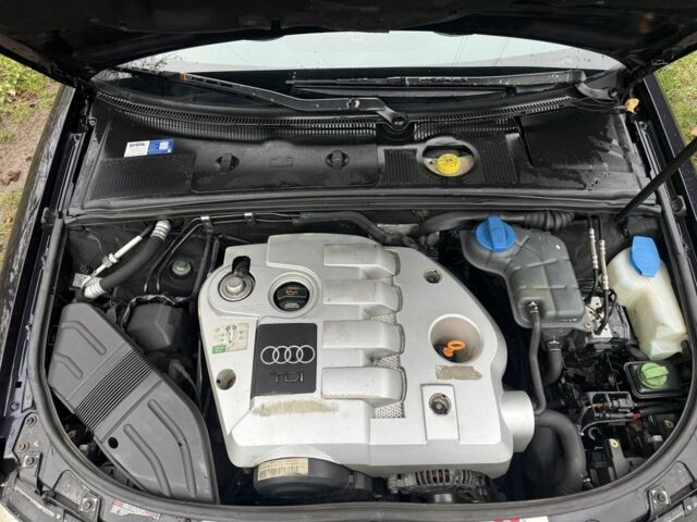 Синий Ауди А4, объемом двигателя 1.9 л и пробегом 300 тыс. км за 2500 $, фото 6 на Automoto.ua