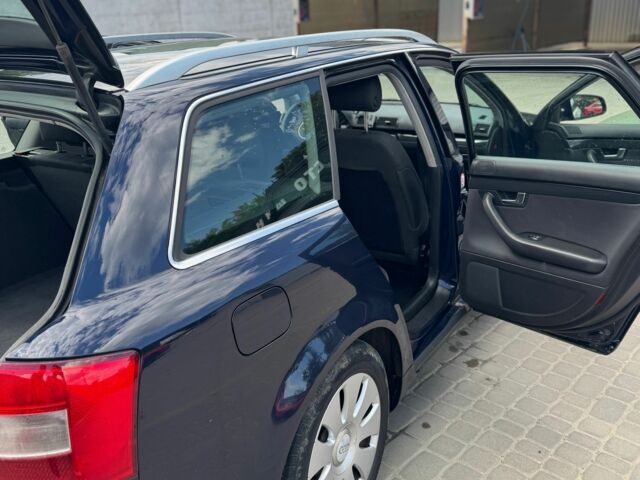 Синий Ауди А4, объемом двигателя 2 л и пробегом 280 тыс. км за 5300 $, фото 4 на Automoto.ua