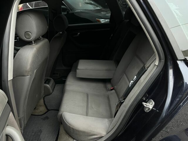 Синій Ауді А4, об'ємом двигуна 2.5 л та пробігом 260 тис. км за 4900 $, фото 9 на Automoto.ua