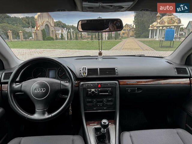 Синий Ауди А4, объемом двигателя 2.5 л и пробегом 335 тыс. км за 5950 $, фото 63 на Automoto.ua
