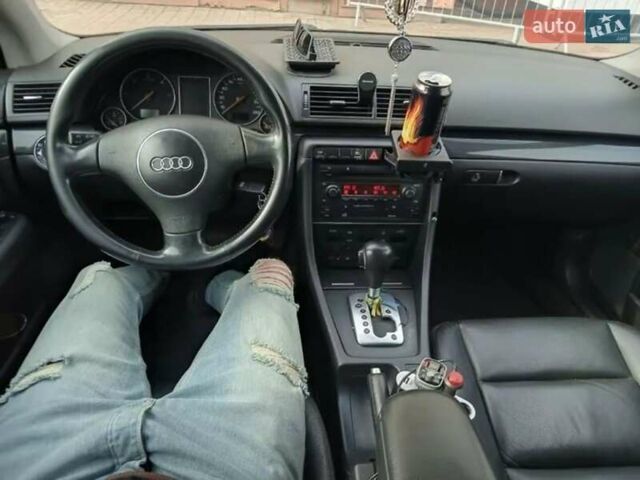 Ауді А4 2004 у Києві на Automoto.ua Синій Ауді А4, об'ємом двигуна 2.5 л та пробігом 385 тис. км за 4700 $, фото 4 на Automoto.ua