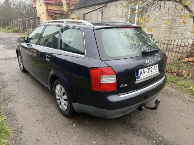 Синий Ауди А4, объемом двигателя 1.9 л и пробегом 300 тыс. км за 2500 $, фото 2 на Automoto.ua