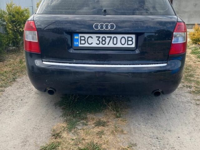Синій Ауді А4, об'ємом двигуна 1.8 л та пробігом 341 тис. км за 4043 $, фото 4 на Automoto.ua
