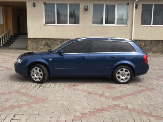 Синій Ауді А4, об'ємом двигуна 1.6 л та пробігом 187 тис. км за 5999 $, фото 8 на Automoto.ua