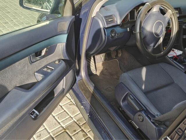 Синий Ауди А4, объемом двигателя 1.9 л и пробегом 450 тыс. км за 2500 $, фото 10 на Automoto.ua