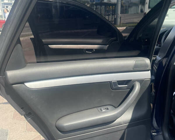 Синий Ауди А4, объемом двигателя 1.8 л и пробегом 260 тыс. км за 7499 $, фото 11 на Automoto.ua