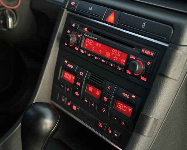 Синий Ауди А4, объемом двигателя 2.5 л и пробегом 231 тыс. км за 6800 $, фото 19 на Automoto.ua