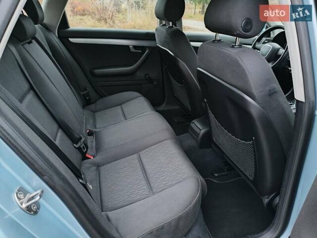 Синій Ауді А4, об'ємом двигуна 2 л та пробігом 235 тис. км за 6450 $, фото 24 на Automoto.ua