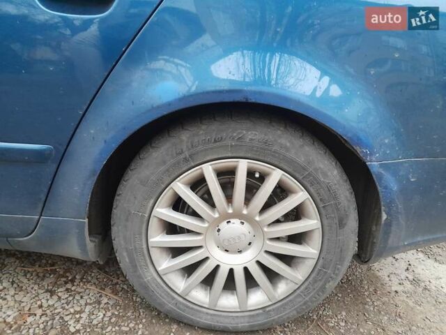 Синий Ауди А4, объемом двигателя 1.97 л и пробегом 384 тыс. км за 5300 $, фото 3 на Automoto.ua