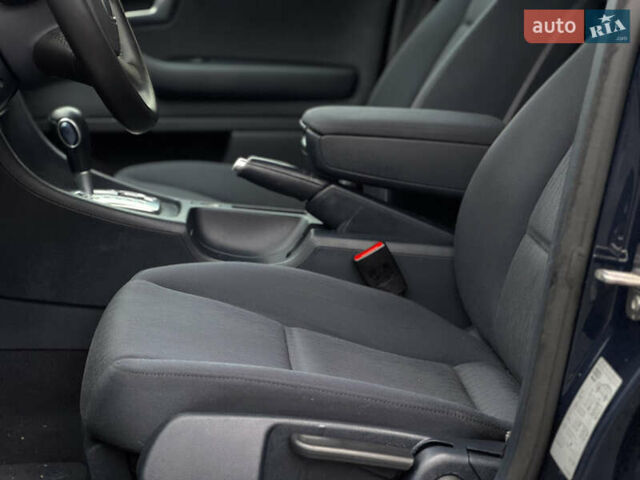Синій Ауді А4, об'ємом двигуна 2 л та пробігом 253 тис. км за 6700 $, фото 16 на Automoto.ua