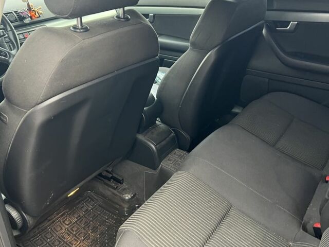 Ауди А4 2005 в Хусте на Automoto.ua Синий Ауди А4, объемом двигателя 2.5 л и пробегом 350 тыс. км за 5500 $, фото 9 на Automoto.ua