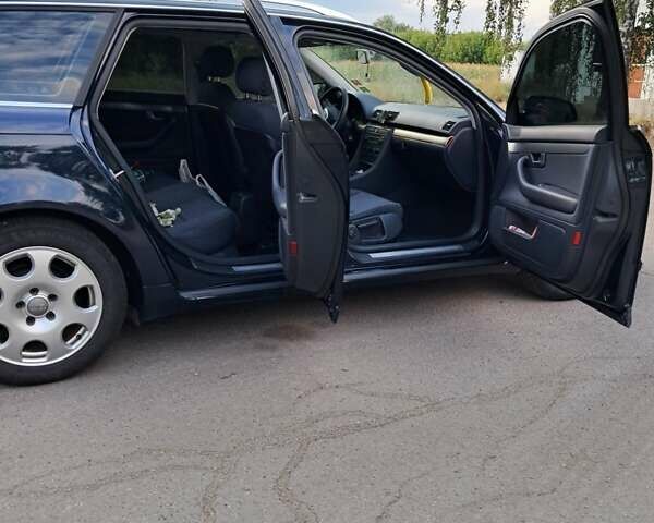 Синій Ауді А4, об'ємом двигуна 2 л та пробігом 233 тис. км за 7500 $, фото 4 на Automoto.ua
