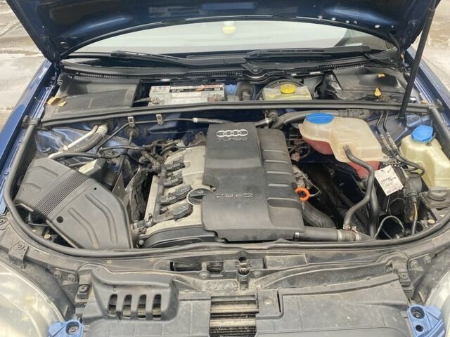 Синий Ауди А4, объемом двигателя 2 л и пробегом 270 тыс. км за 7000 $, фото 11 на Automoto.ua