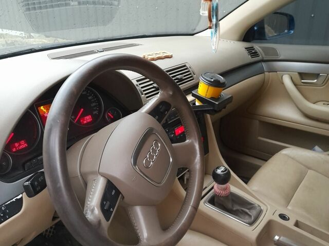 Синій Ауді А4, об'ємом двигуна 2 л та пробігом 384 тис. км за 5300 $, фото 4 на Automoto.ua