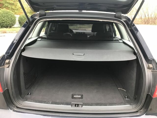 Синий Ауди А4, объемом двигателя 2 л и пробегом 313 тыс. км за 3599 $, фото 22 на Automoto.ua