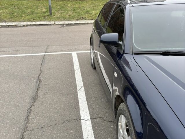 Синій Ауді А4, об'ємом двигуна 2 л та пробігом 296 тис. км за 6500 $, фото 3 на Automoto.ua