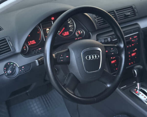 Синий Ауди А4, объемом двигателя 2.5 л и пробегом 231 тыс. км за 6800 $, фото 10 на Automoto.ua