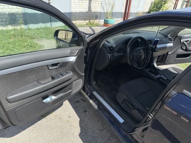 Синий Ауди А4, объемом двигателя 2 л и пробегом 400 тыс. км за 2500 $, фото 8 на Automoto.ua