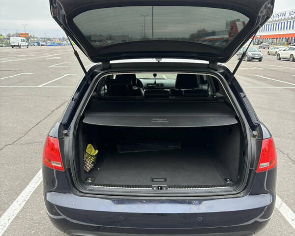 Синій Ауді А4, об'ємом двигуна 1.97 л та пробігом 297 тис. км за 6500 $, фото 11 на Automoto.ua