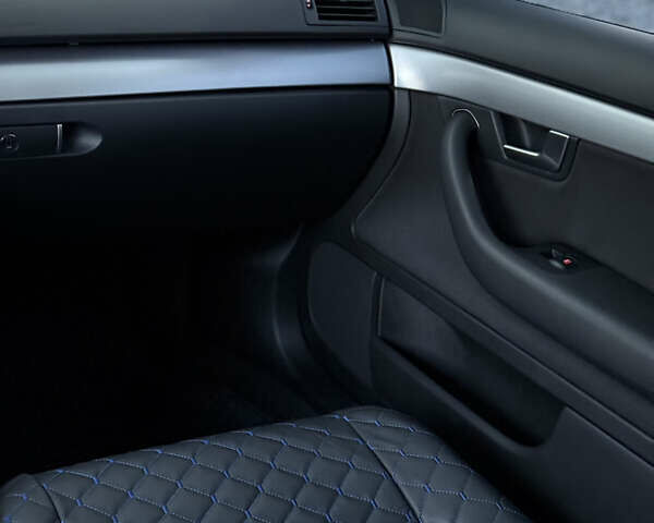 Синий Ауди А4, объемом двигателя 2.5 л и пробегом 231 тыс. км за 6800 $, фото 13 на Automoto.ua