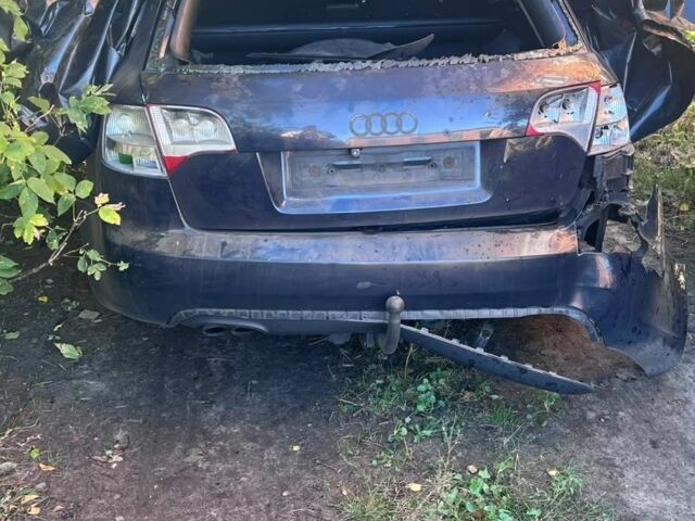 Синій Ауді А4, об'ємом двигуна 2 л та пробігом 300 тис. км за 2209 $, фото 2 на Automoto.ua