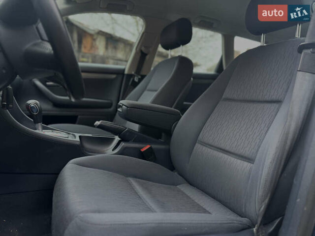 Синий Ауди А4, объемом двигателя 2 л и пробегом 253 тыс. км за 6500 $, фото 15 на Automoto.ua