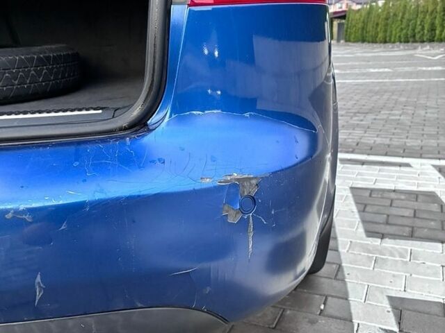 Синій Ауді А4, об'ємом двигуна 1.6 л та пробігом 273 тис. км за 5400 $, фото 9 на Automoto.ua