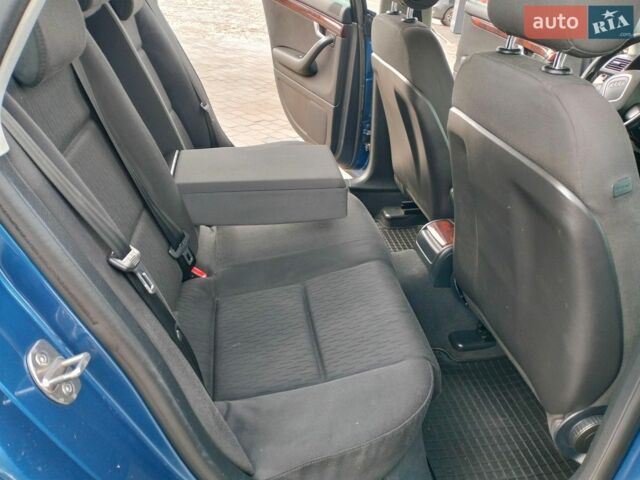 Синий Ауди А4, объемом двигателя 2.5 л и пробегом 292 тыс. км за 4999 $, фото 24 на Automoto.ua