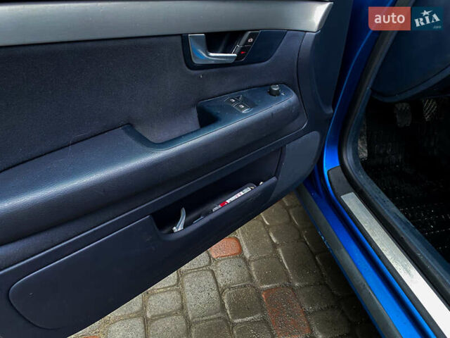 Синий Ауди А4, объемом двигателя 1.6 л и пробегом 205 тыс. км за 6999 $, фото 13 на Automoto.ua