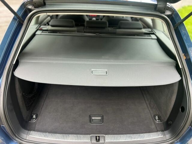 Синій Ауді А4, об'ємом двигуна 2 л та пробігом 290 тис. км за 6850 $, фото 22 на Automoto.ua