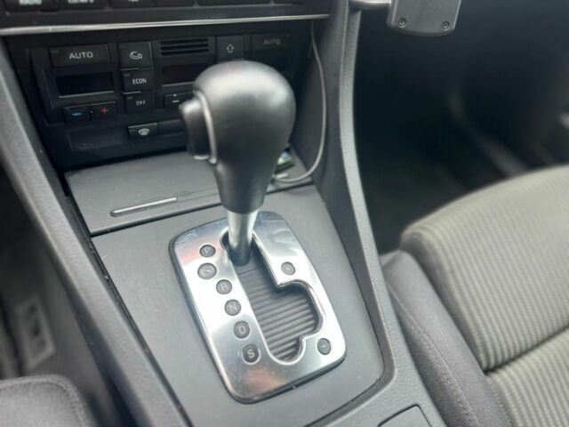 Синій Ауді А4, об'ємом двигуна 2 л та пробігом 290 тис. км за 6850 $, фото 20 на Automoto.ua