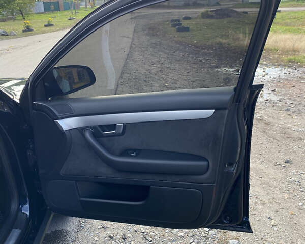 Ауді А4 2006 у Гадяче на Automoto.ua Синій Ауді А4, об'ємом двигуна 2 л та пробігом 318 тис. км за 6700 $, фото 24 на Automoto.ua