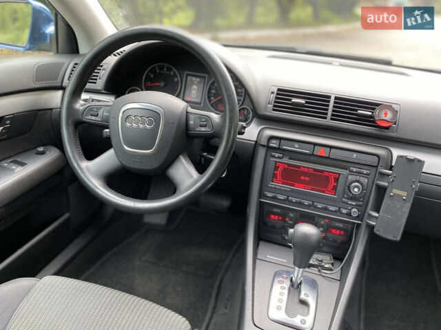 Синій Ауді А4, об'ємом двигуна 2 л та пробігом 290 тис. км за 6850 $, фото 27 на Automoto.ua