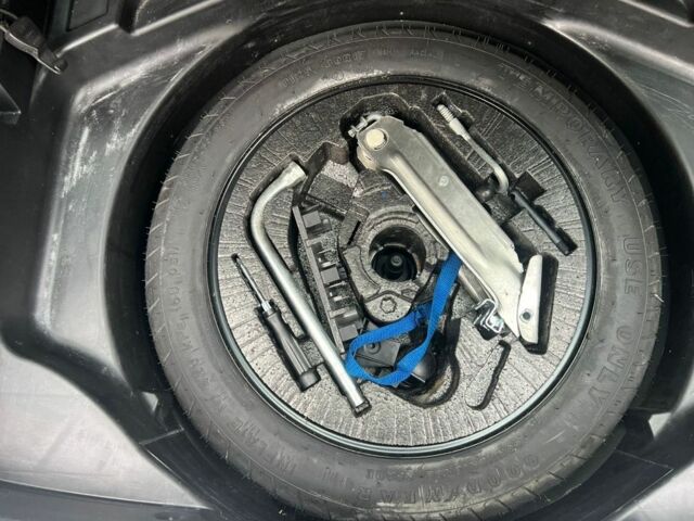 Синій Ауді А4, об'ємом двигуна 2 л та пробігом 290 тис. км за 6850 $, фото 17 на Automoto.ua