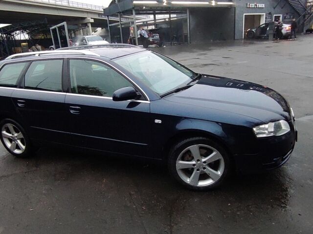 Синий Ауди А4, объемом двигателя 2 л и пробегом 350 тыс. км за 3500 $, фото 6 на Automoto.ua