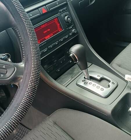 Синій Ауді А4, об'ємом двигуна 2 л та пробігом 284 тис. км за 6500 $, фото 19 на Automoto.ua