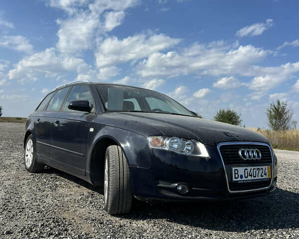 Синий Ауди А4, объемом двигателя 2 л и пробегом 250 тыс. км за 6900 $, фото 2 на Automoto.ua