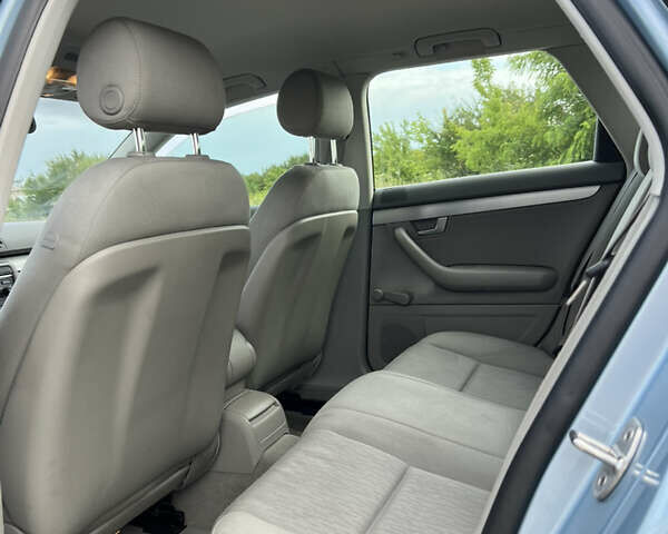 Синій Ауді А4, об'ємом двигуна 2 л та пробігом 210 тис. км за 6600 $, фото 64 на Automoto.ua