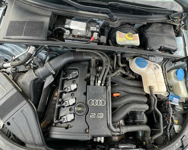 Синій Ауді А4, об'ємом двигуна 2 л та пробігом 210 тис. км за 6600 $, фото 55 на Automoto.ua