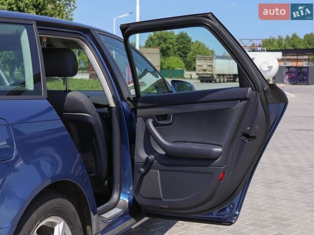 Синій Ауді А4, об'ємом двигуна 1.6 л та пробігом 210 тис. км за 6650 $, фото 21 на Automoto.ua