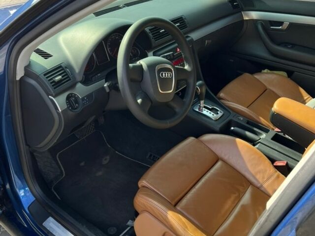 Синій Ауді А4, об'ємом двигуна 2 л та пробігом 272 тис. км за 7300 $, фото 14 на Automoto.ua