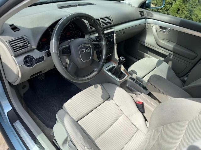 Синий Ауди А4, объемом двигателя 2 л и пробегом 400 тыс. км за 2850 $, фото 14 на Automoto.ua